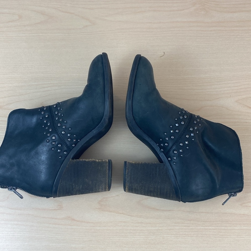 Lucky Brand Sancha Black Distressed Leather with Studs Western Moto Boot Size 7 - Picture 5 of 9